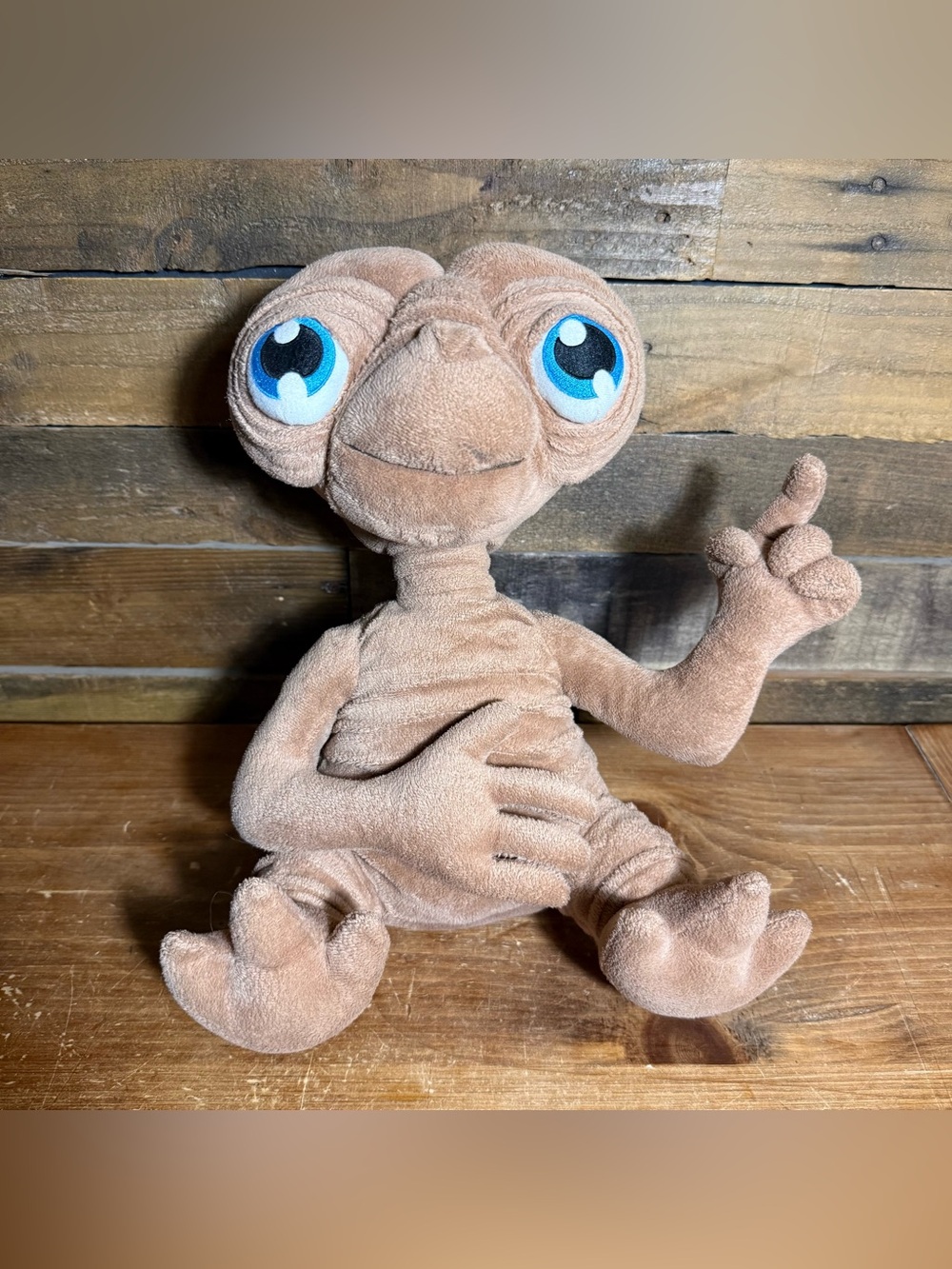Universal Studios Park E.T. Extra Terrestrial ET Plush 12” Stuffed. E.T